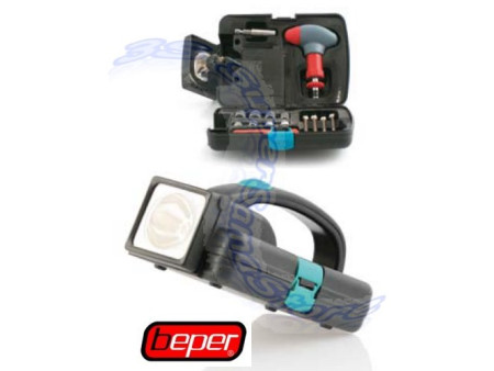 Lampada d'emergenza auto con cassetta attrezzi